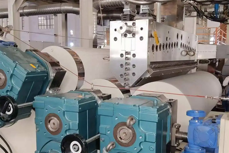 Energy-Efficient Plastic Sheet Extruder: Maximize Output, Minimize Cost