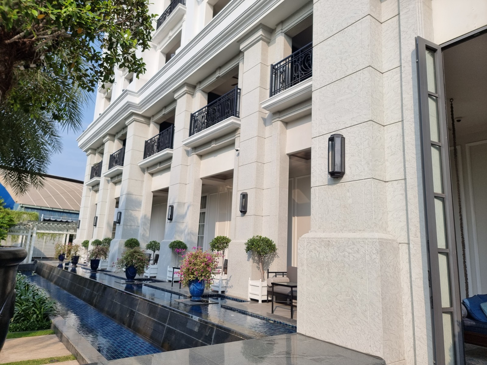 Grey limestone