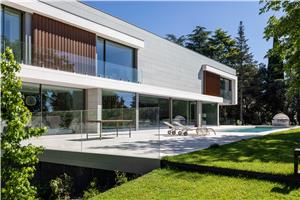 Private villa (VCH House)