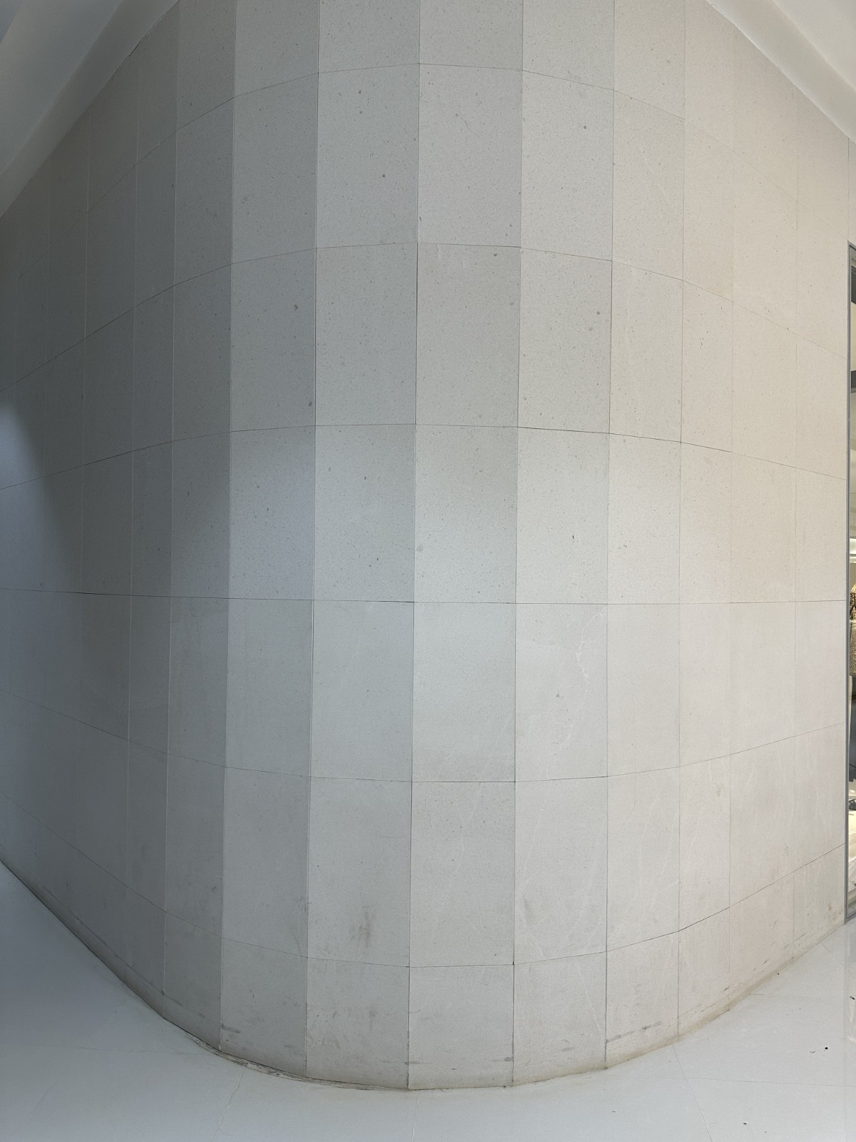 MASSIMO DUTTI store in Spain