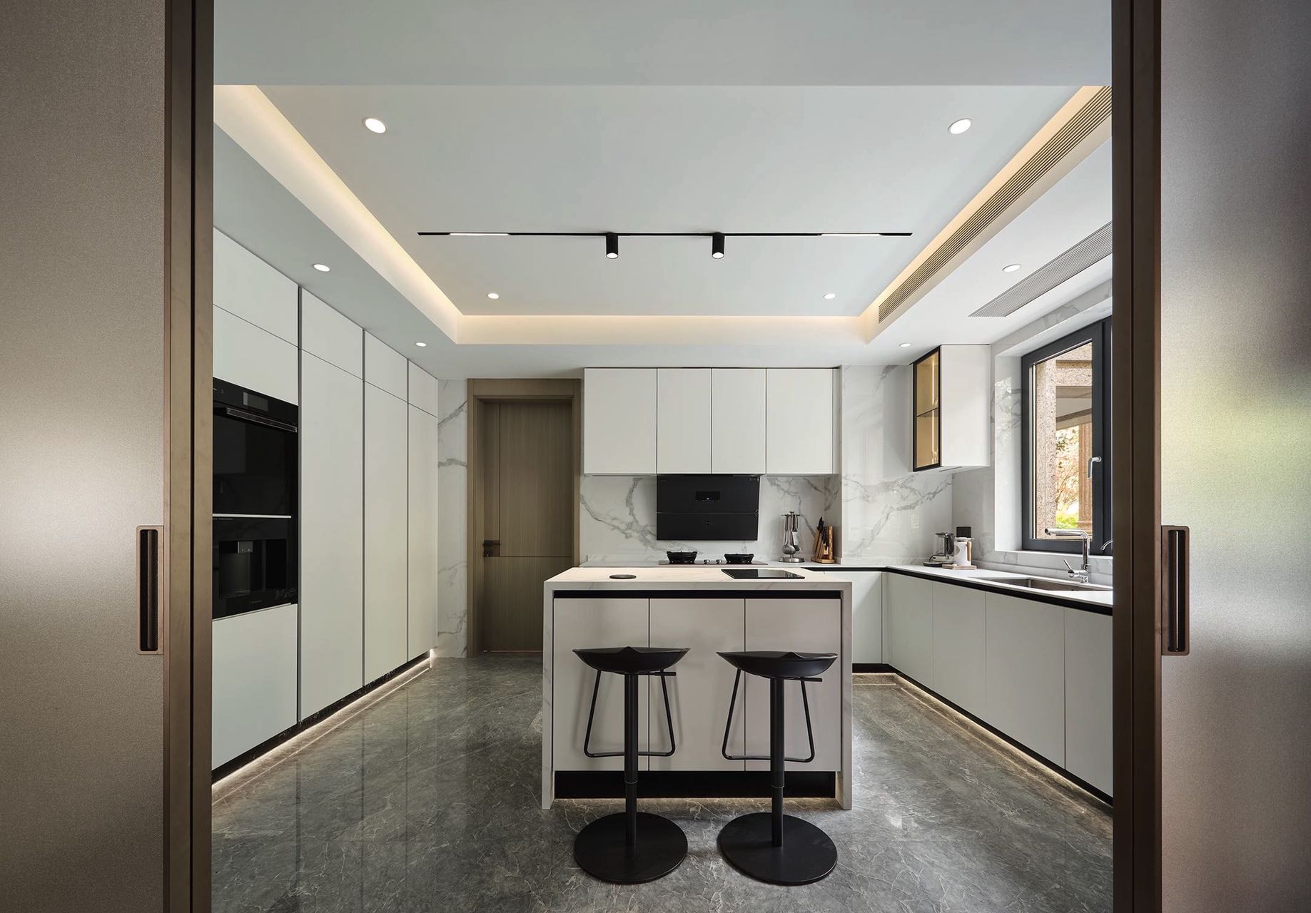 Interior decoration