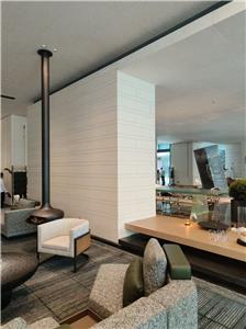 Haikou Renheng Real Estate Sales Center