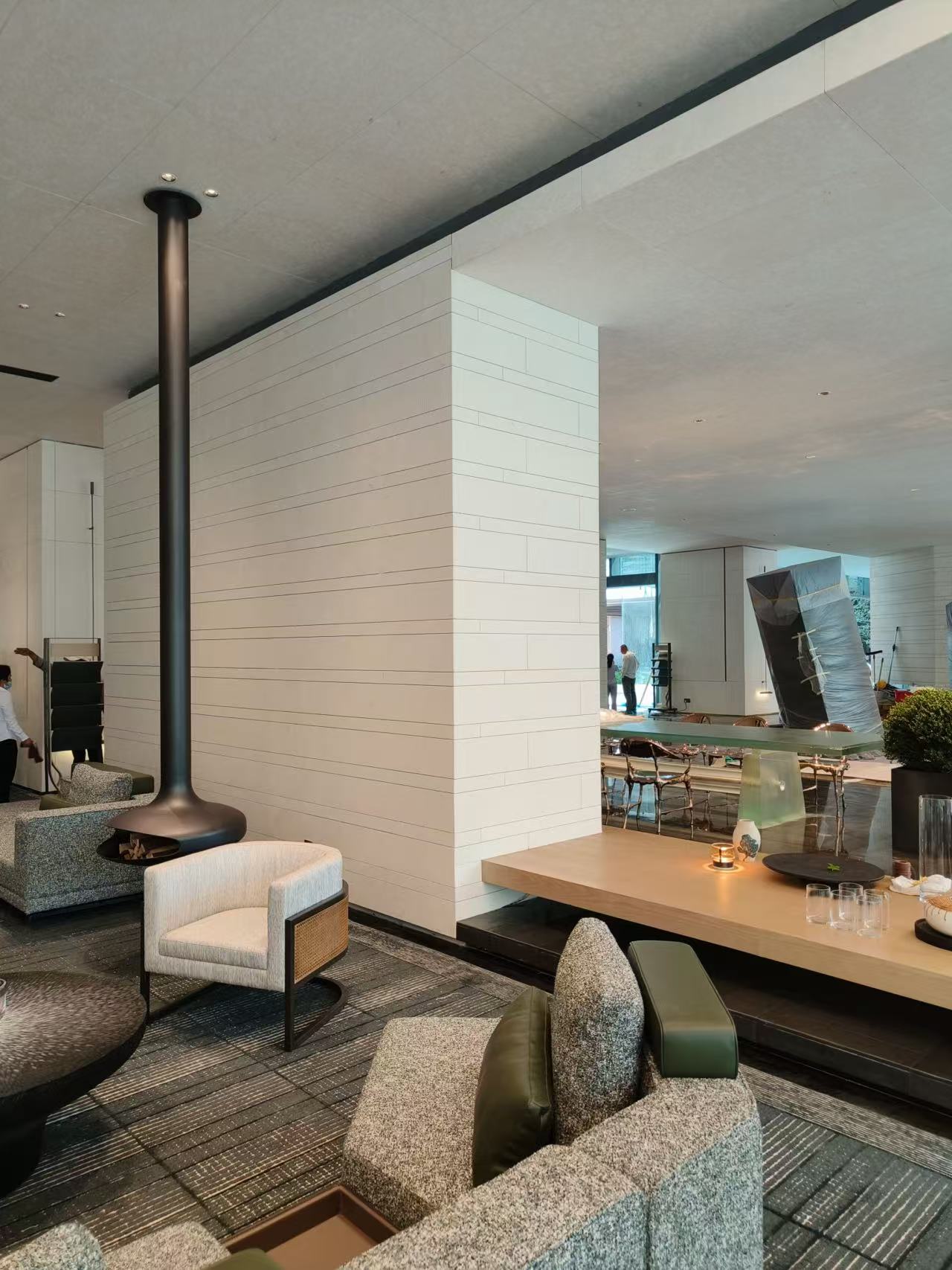 Haikou Renheng Real Estate Sales Center