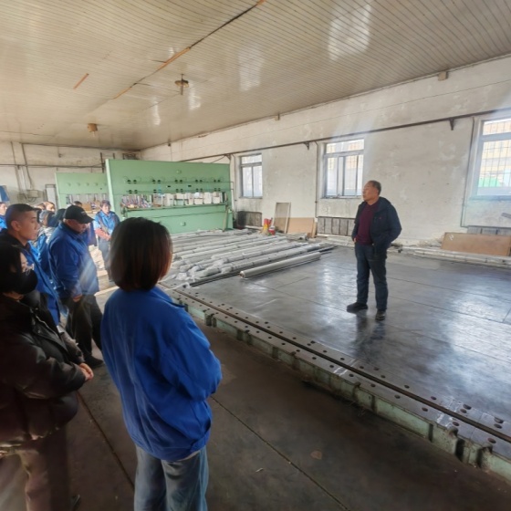 Shenyang Shuguang Net Industry held its New Year staff meeting