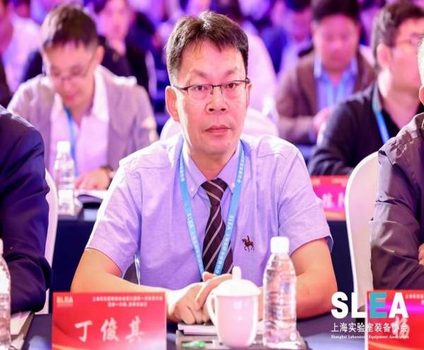 جمعية معدات المختبرات في شنغهاي تفتتح مجلسها الثالث؛ وانتخبت شركة كوزو بالإجماع نائبًا لرئيس الوحدة