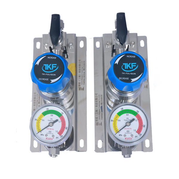 Simple bilateral automatic switching pressure reducing valve group TKF-4-1