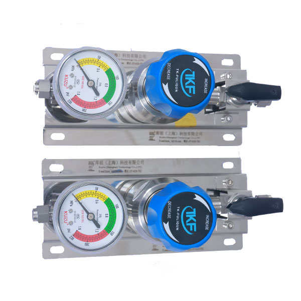 Simple bilateral automatic switching pressure reducing valve group TKF-4-1