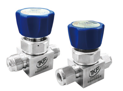 Card sleeve diaphragm valve