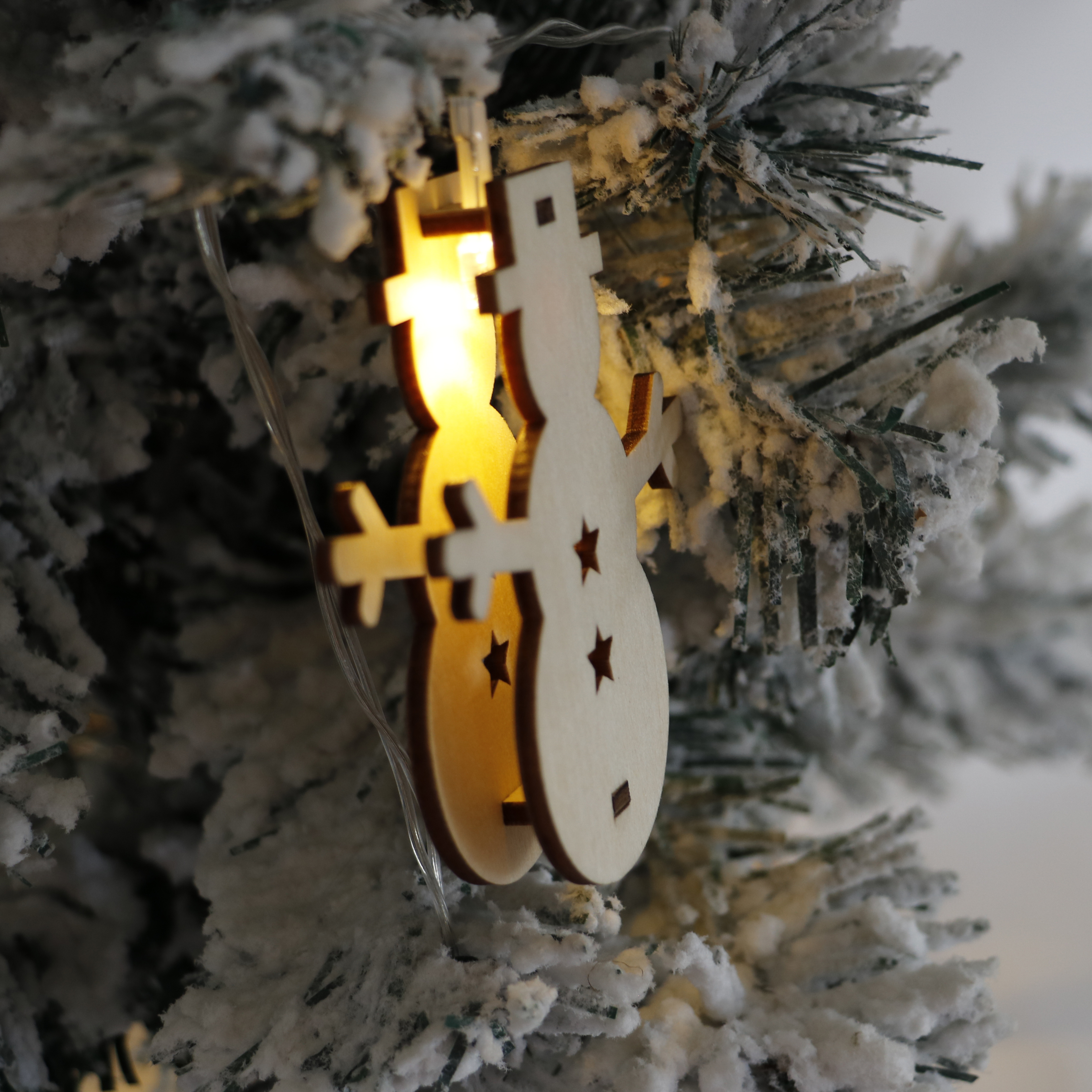 wooden christmas tree pendant