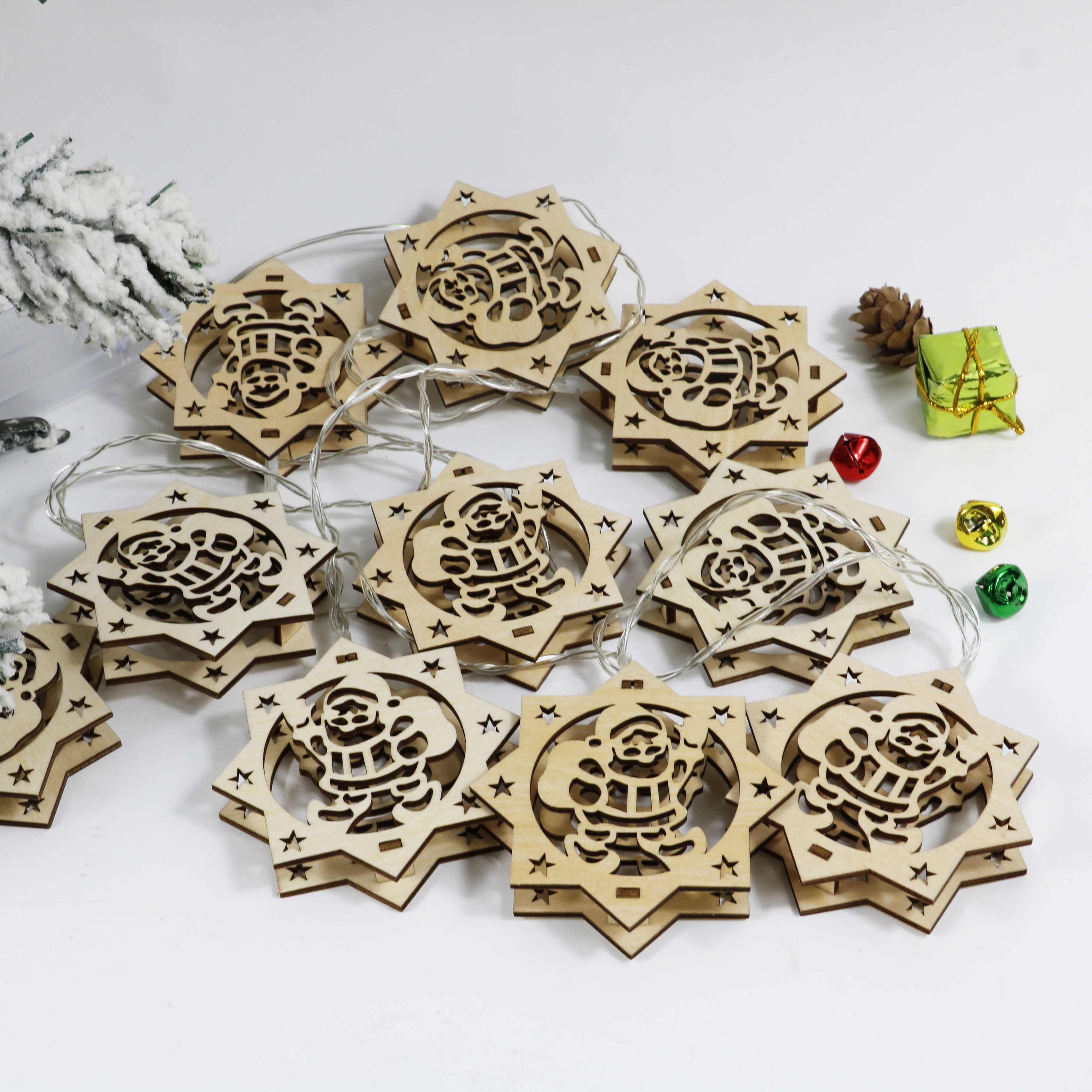 wooden christmas tree pendant