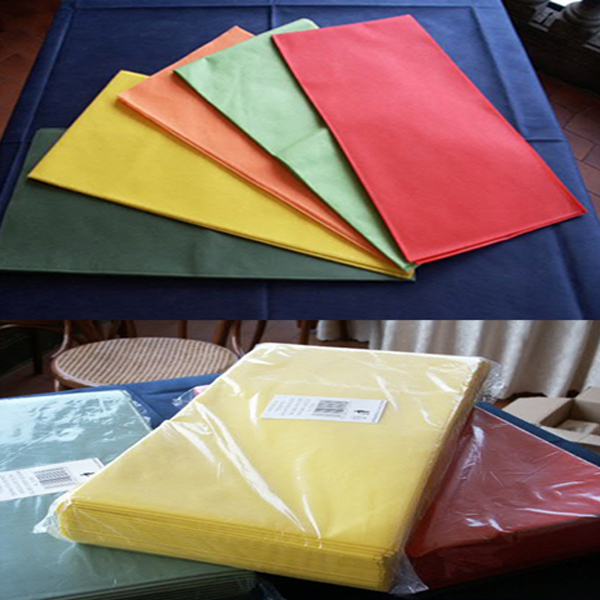 PP Non woven color tablecloth for wedding