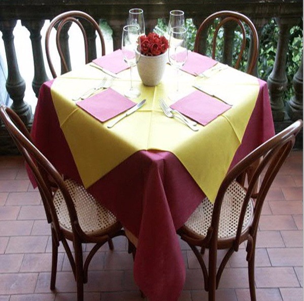 Floral Nonwoven Water and Oil Resistant table clothes for restaurant