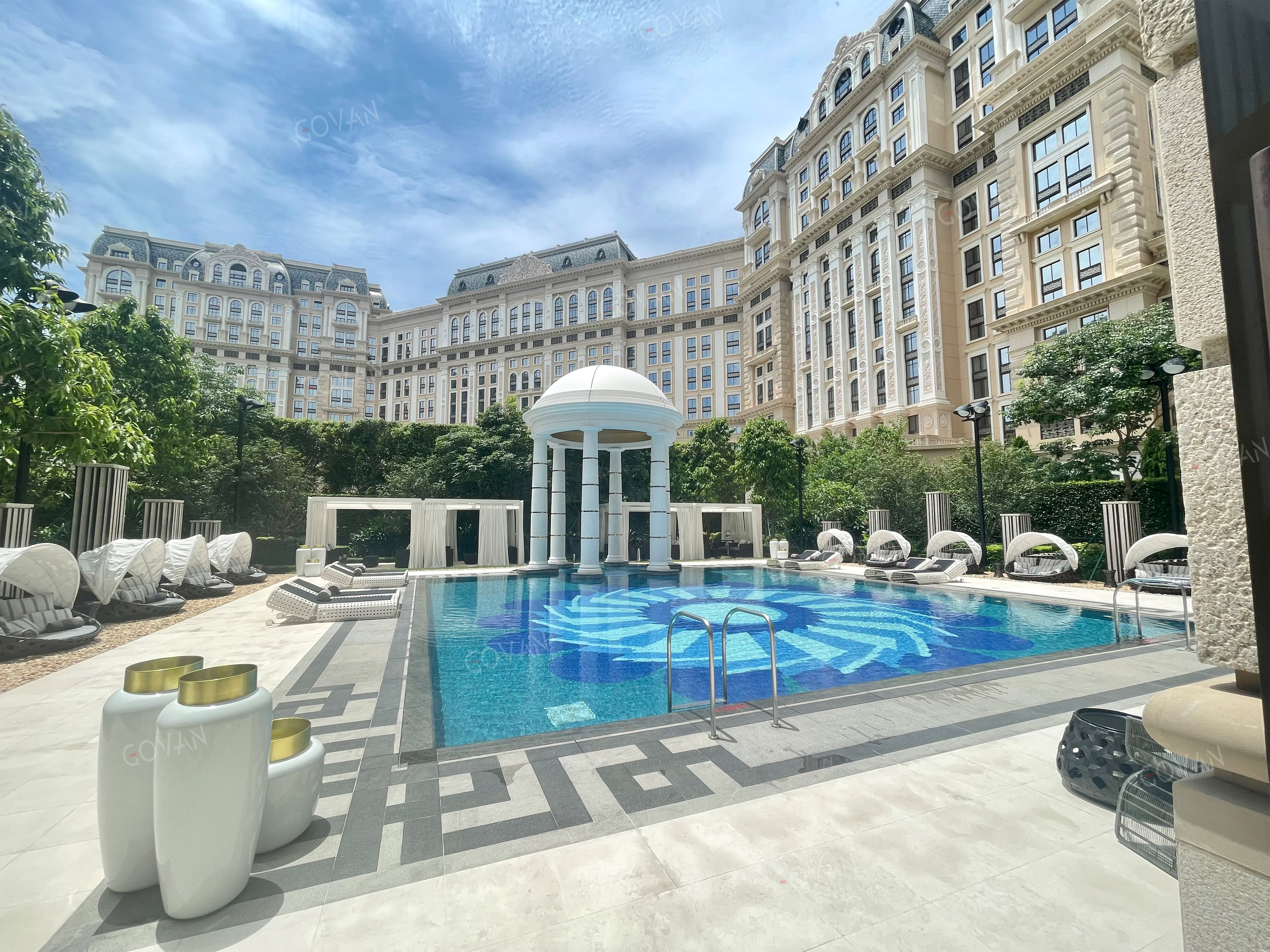 THE KARL LAGERFELD HOTEL