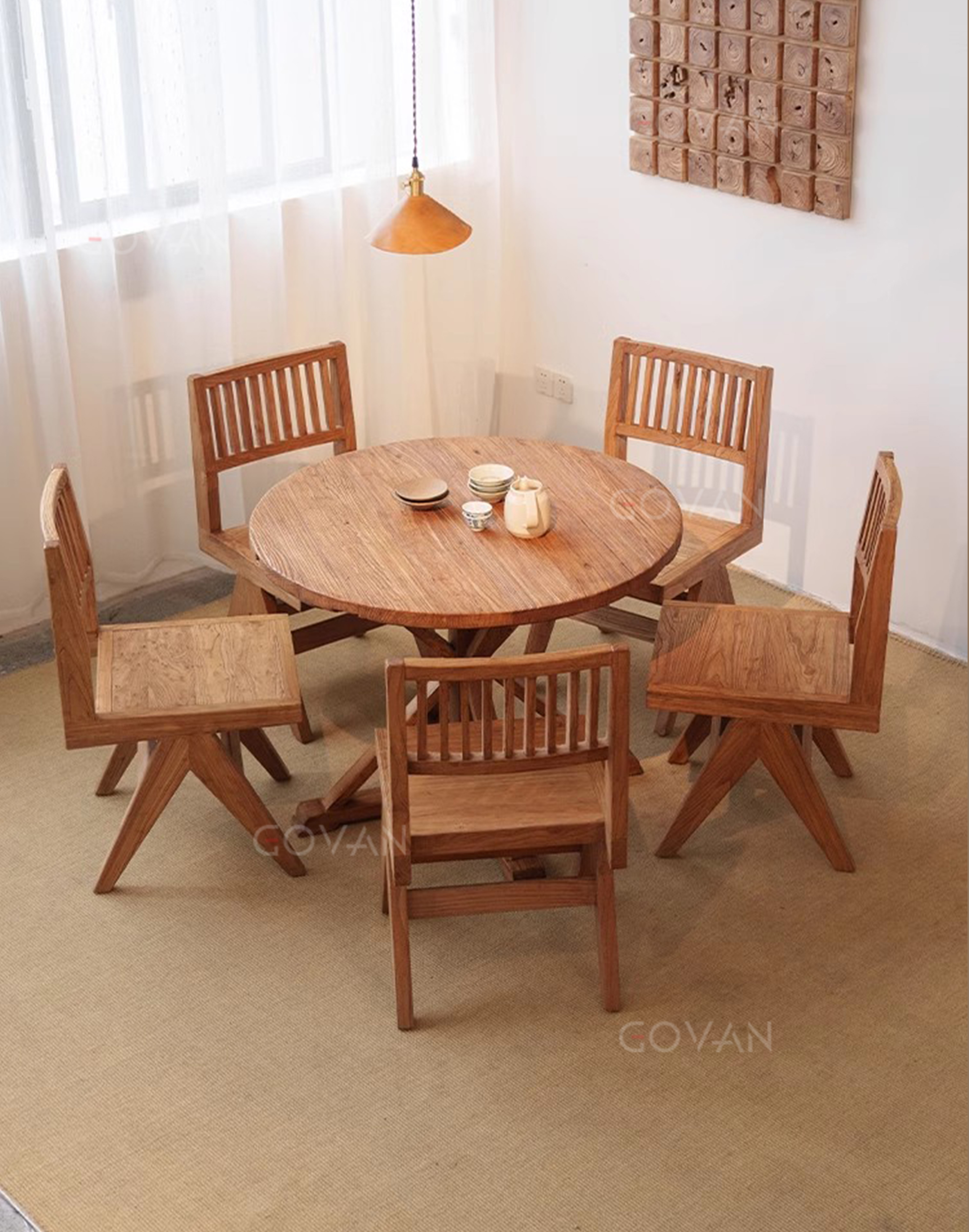 Wooden Furniture-Dining-Table-Surprise silent wind solid wood small round table