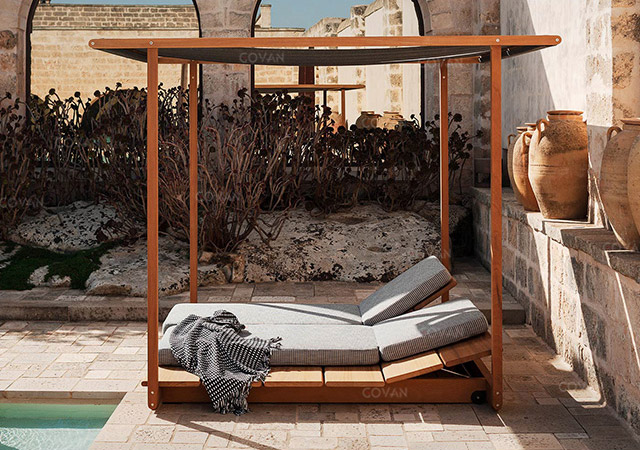 sunbed
