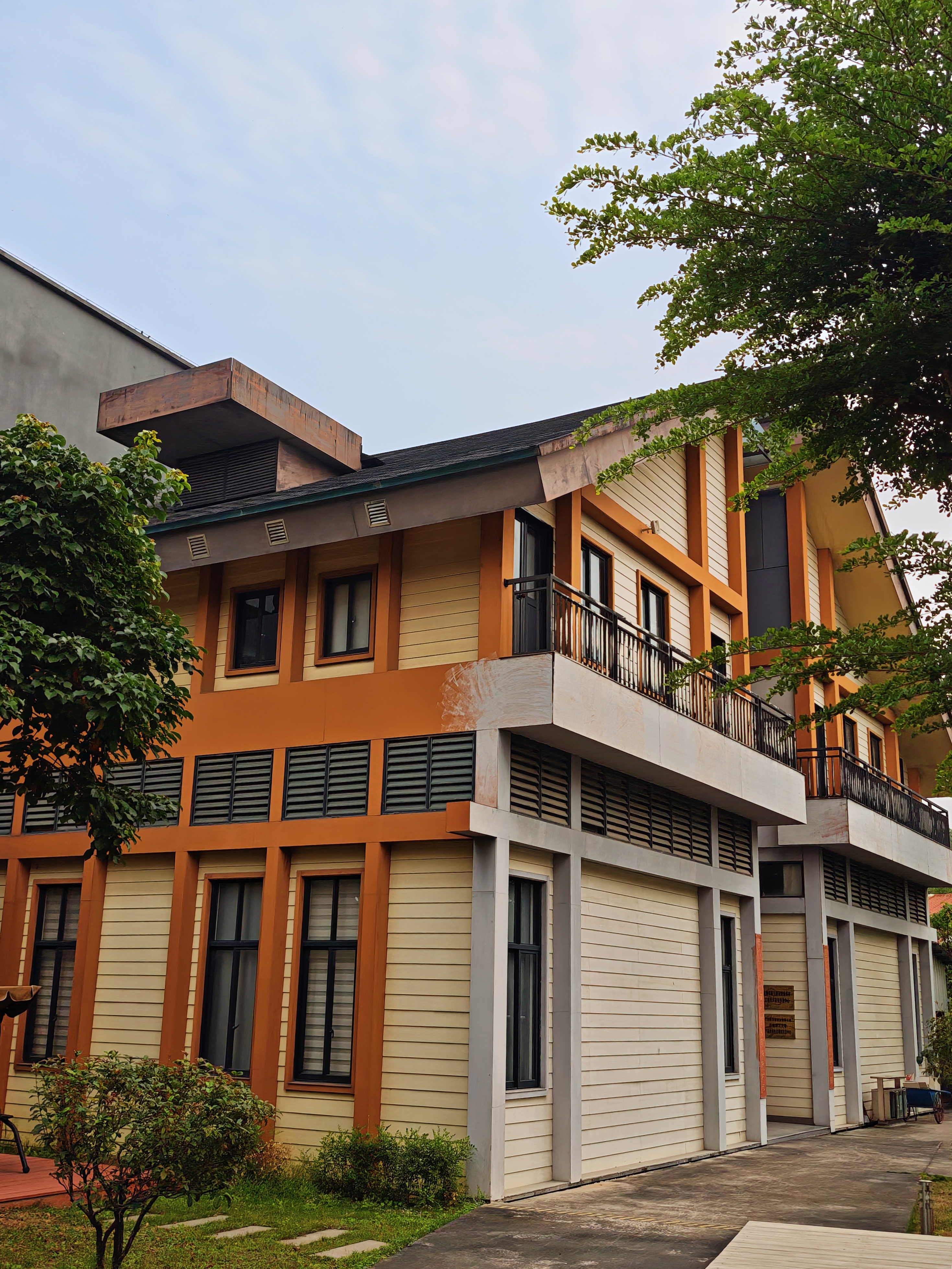 Exterior Board