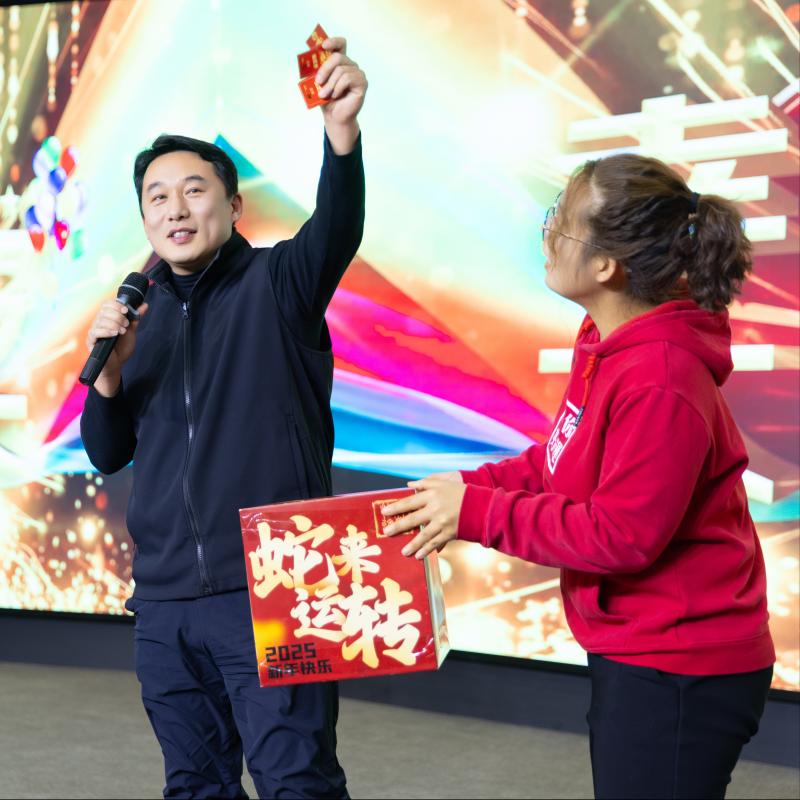 Kangda induction melting furnace team building (2)(1).jpg