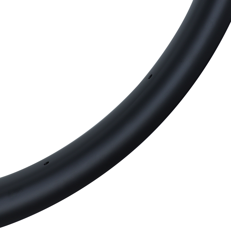Winter-Ready Carbon Snow Rim Tubeless Ready Snow/Winter 28x80mm