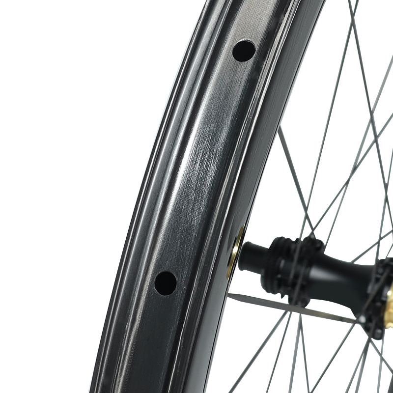 light bicycle carbon gravel wheels 700c gravel wheel set different depth wheelset
