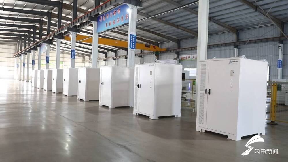 Assembled photovoltaic storage mobile house integration