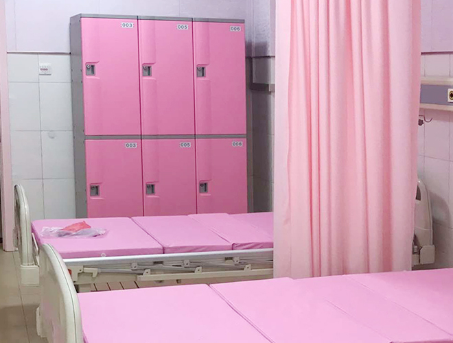 Staff lockers at Beijing Cancer Hospital