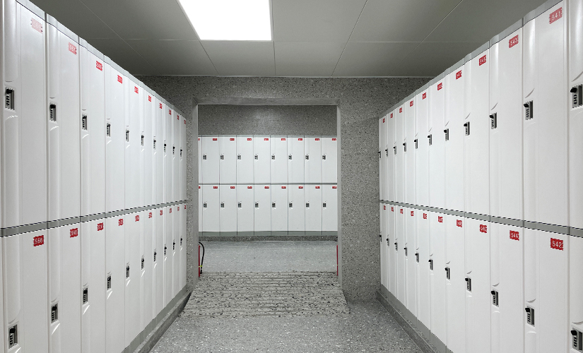 Solution for changing cabinets in coal mine bathhouses