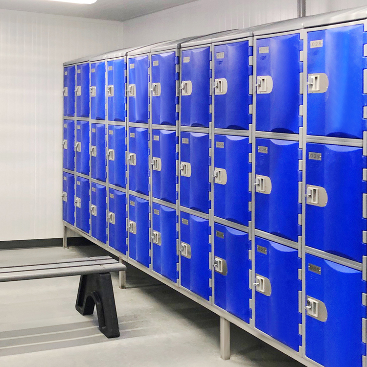 ตู้ล็อกเกอร์พลาสติก 3 บานประตู เอชดีพีอี ที่มีโลโก้แบบ หนัก หน้าที่