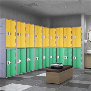 Taquillas de plástico resistentes TOPPLA: su solución de almacenamiento ecológica