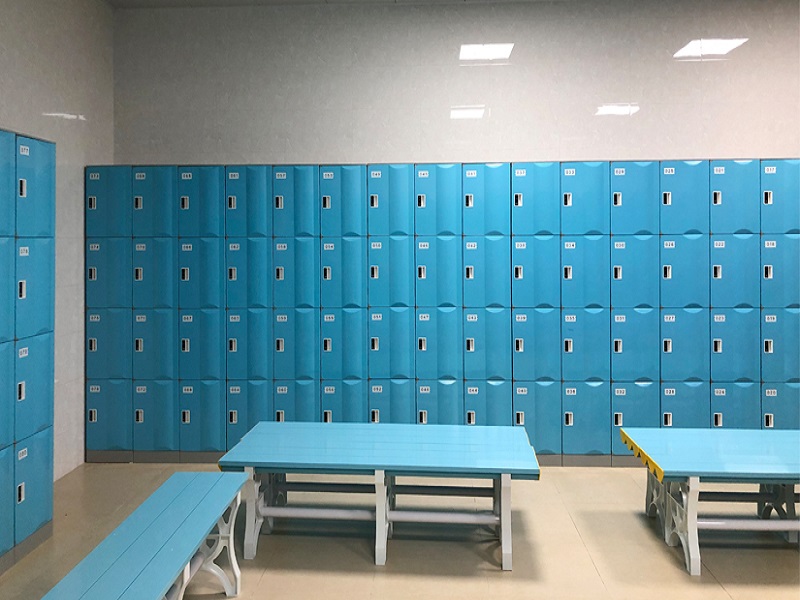 Choosing the Right Lockers for Different Environments: Gyms, Schools, Hospitals, Offices, and Outdoors