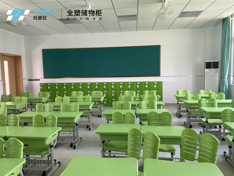 Taquillas de plástico Toppla: vs. taquillas tradicionales