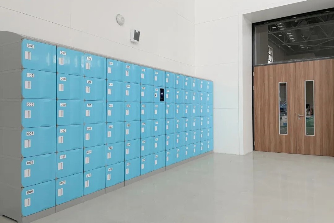 School's Lockers