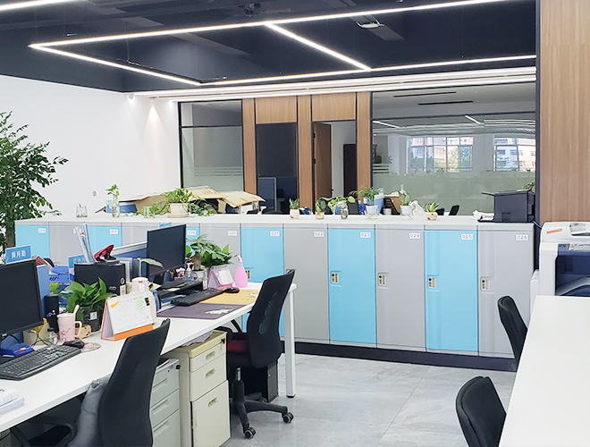 bespoke office lockers