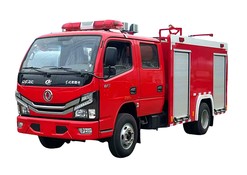 Dongfeng 2 tonnás 4*2 vészmentő nagy áramlású víztartályos tűzoltóautó