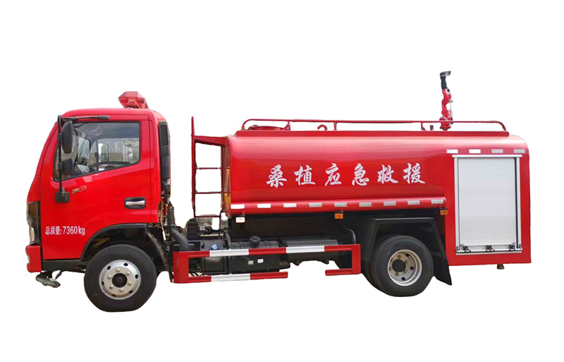 Dongfeng 5 tonnás 4*2 multifunkcionális nagy átfolyású tűzoltó sprinkler