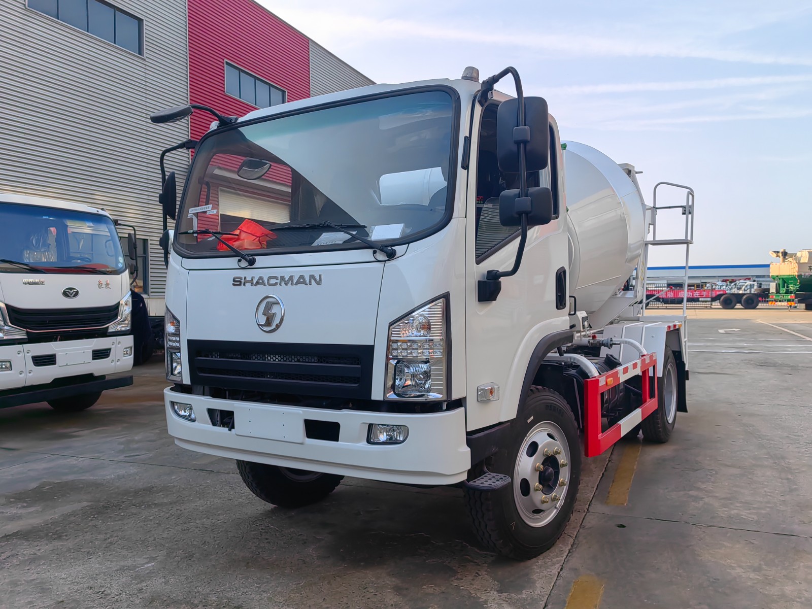 Heavy-duty mixer truck