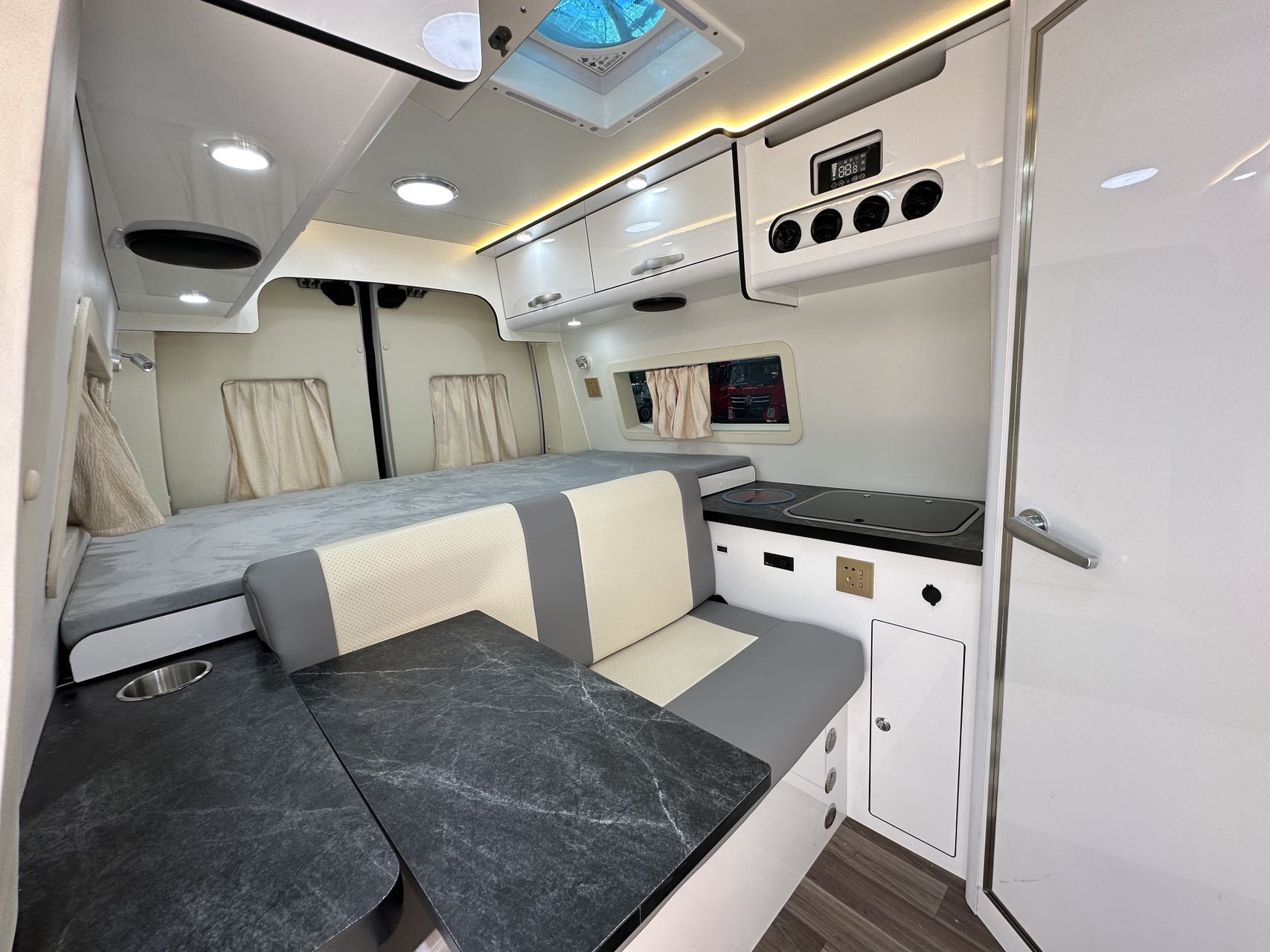 RV manufacturers