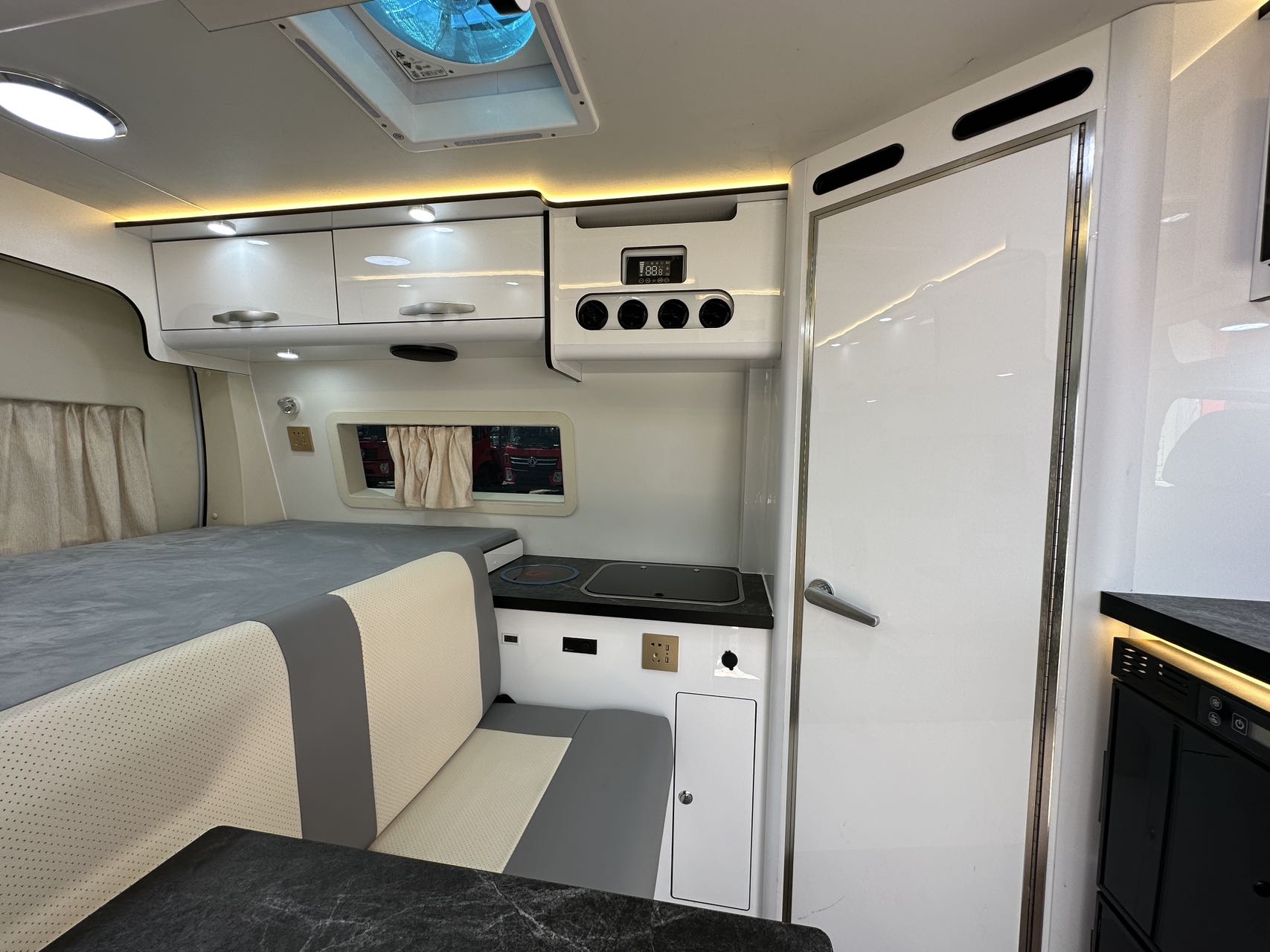 RV manufacturers
