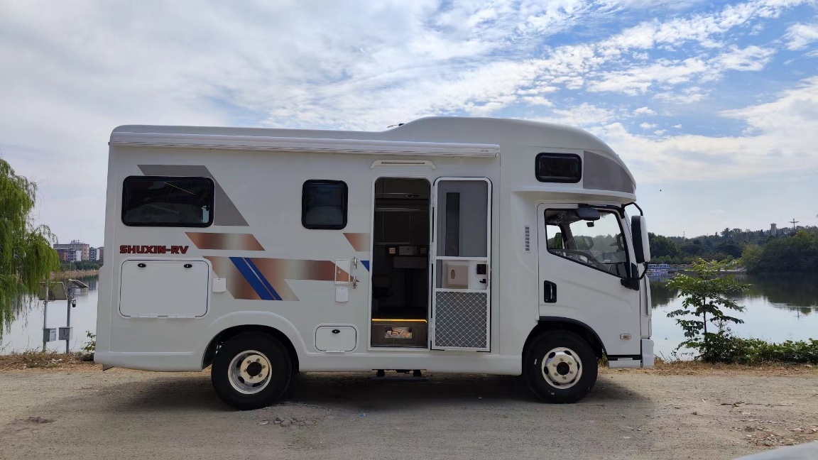 Six-seat travel RV