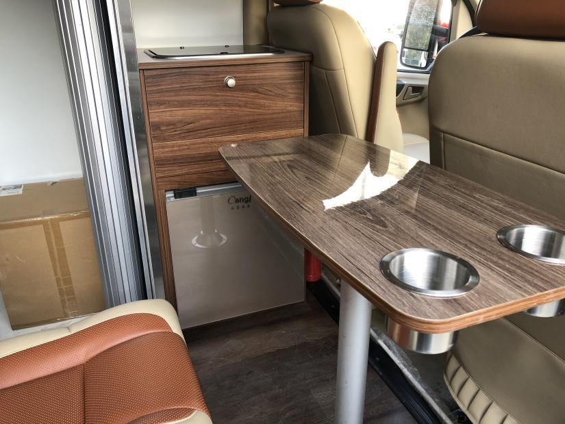 Four-wheel drive RV