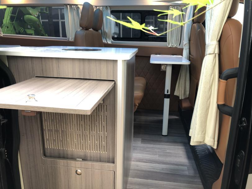 Four-wheel drive RV