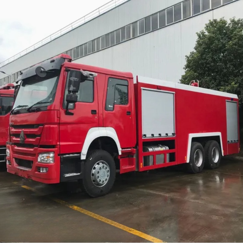 Sinotruk HOWO 6X4 2000L Foam Fire Fighting Truck