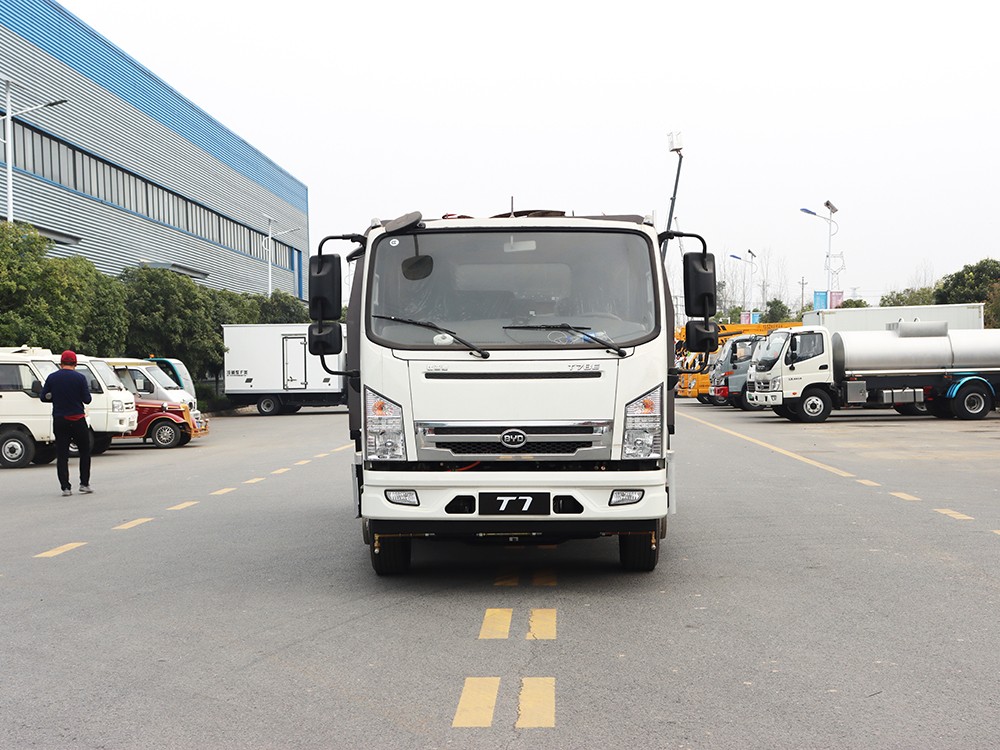 road cleaning truck