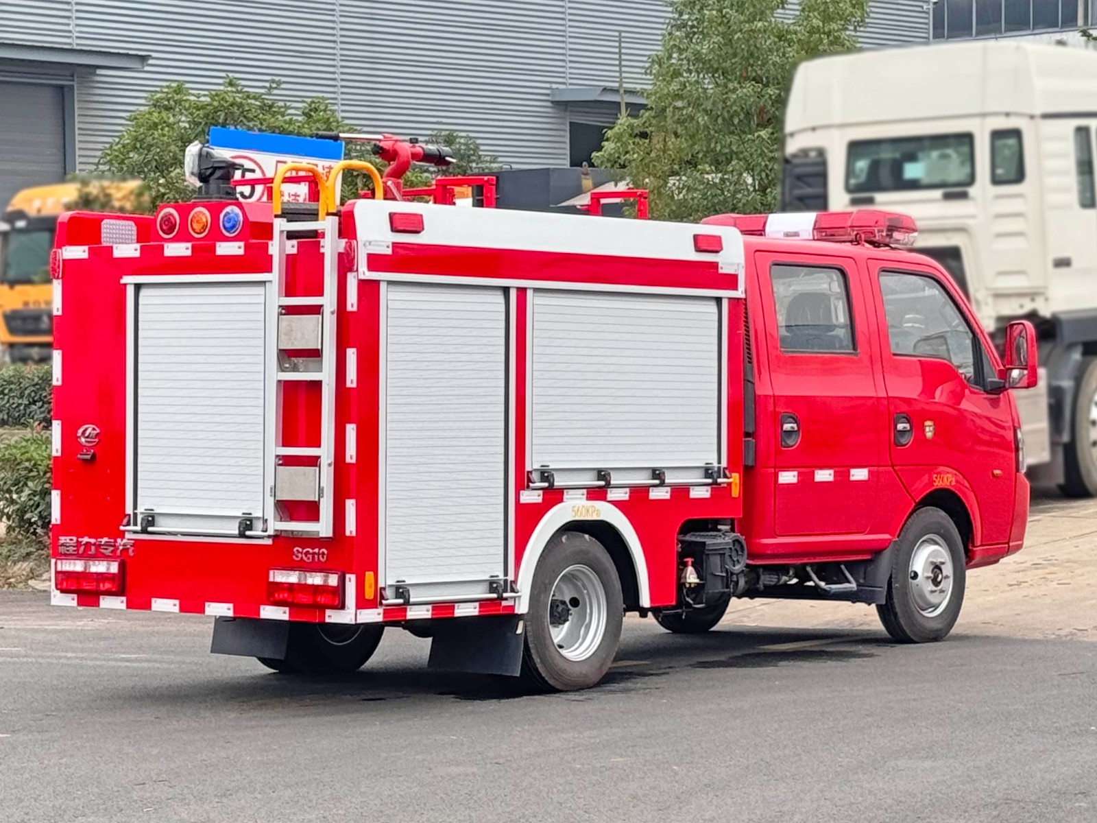 2 ton water tank fire engine
