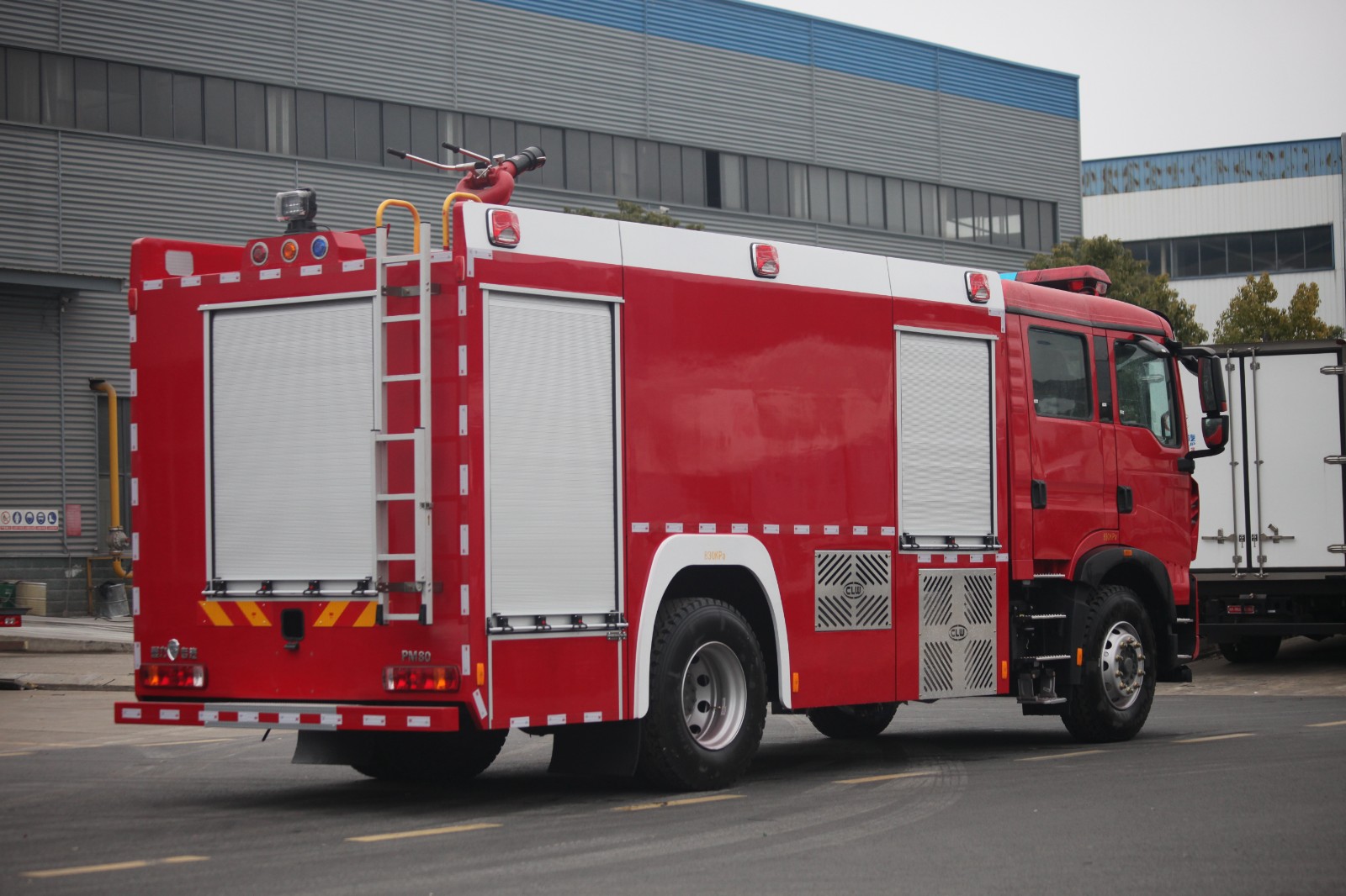 8 ton 4*2 Foam Fire Engine Truck