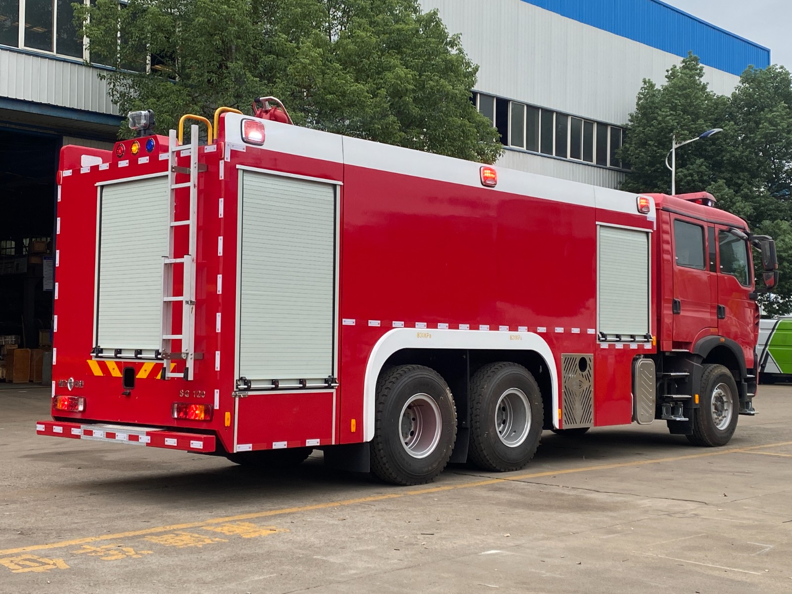aerial ladder fire truck