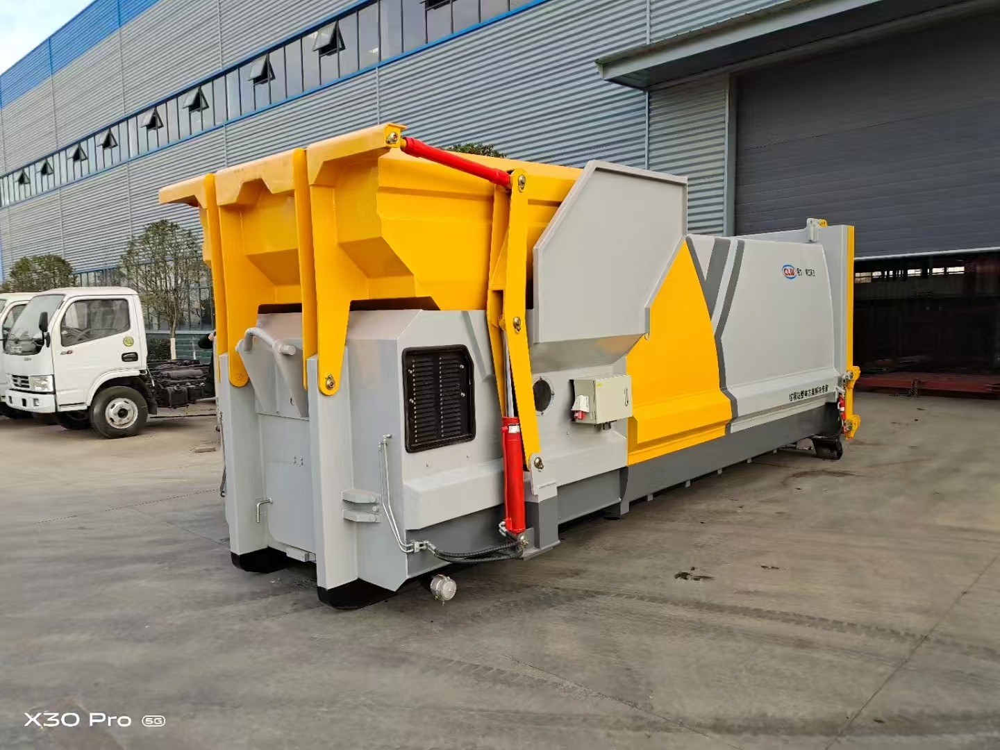 12m³ compression garbage station