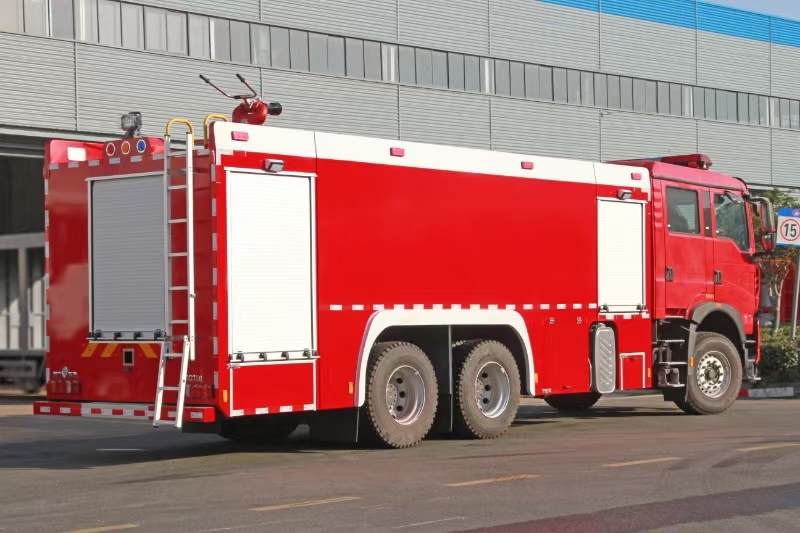 16 ton Water Tank Fire Truck
