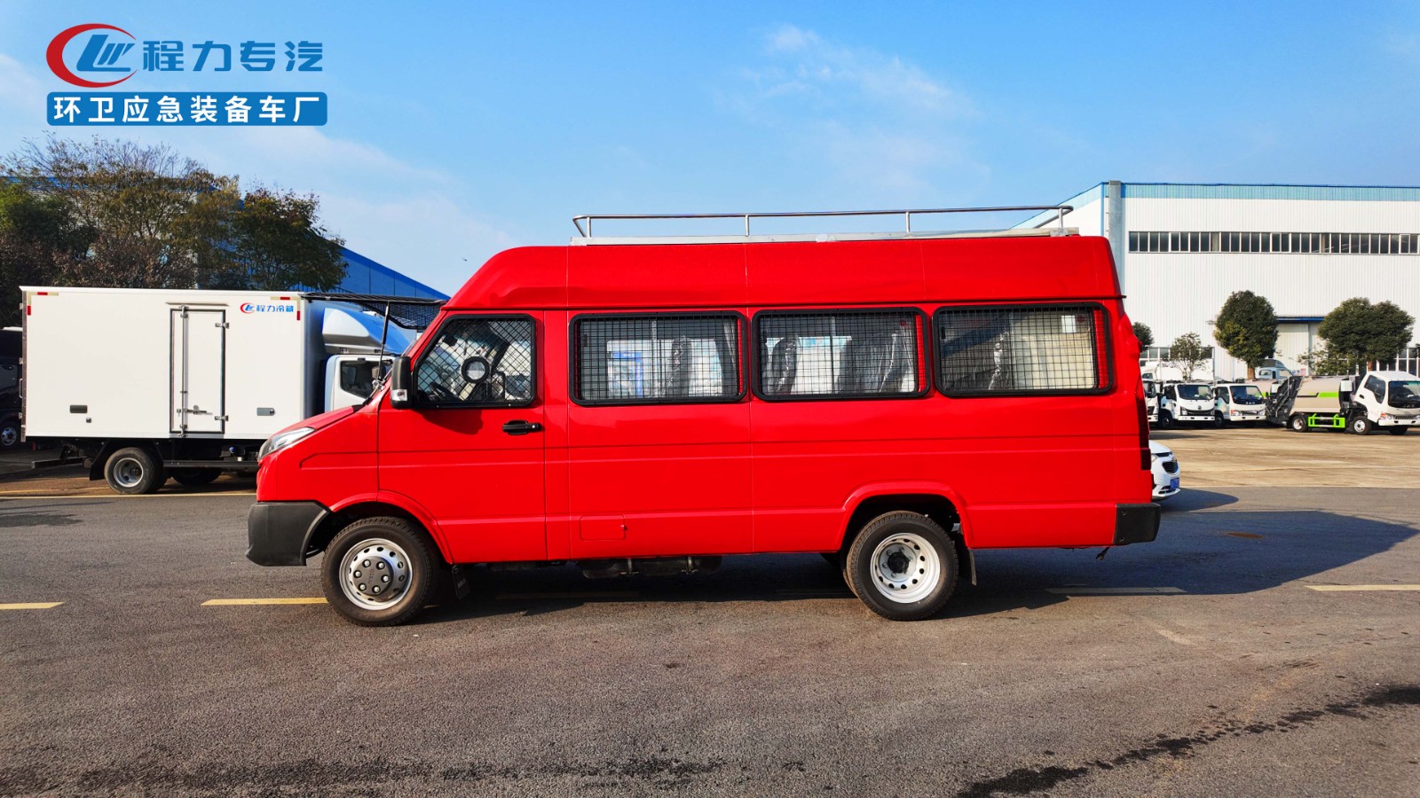 4×2 drive Troop carrier Rescue Water Foam Fire Truck