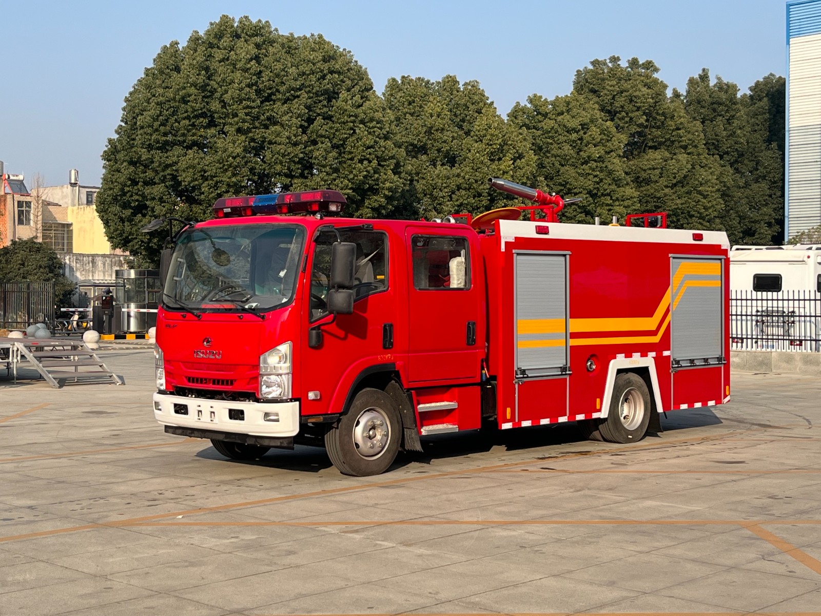 3.5 ton water tank fire engine