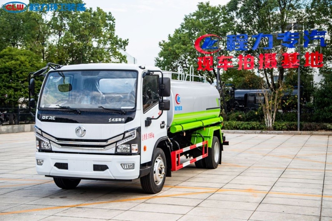 DONGFENG 4x2 spraying truck